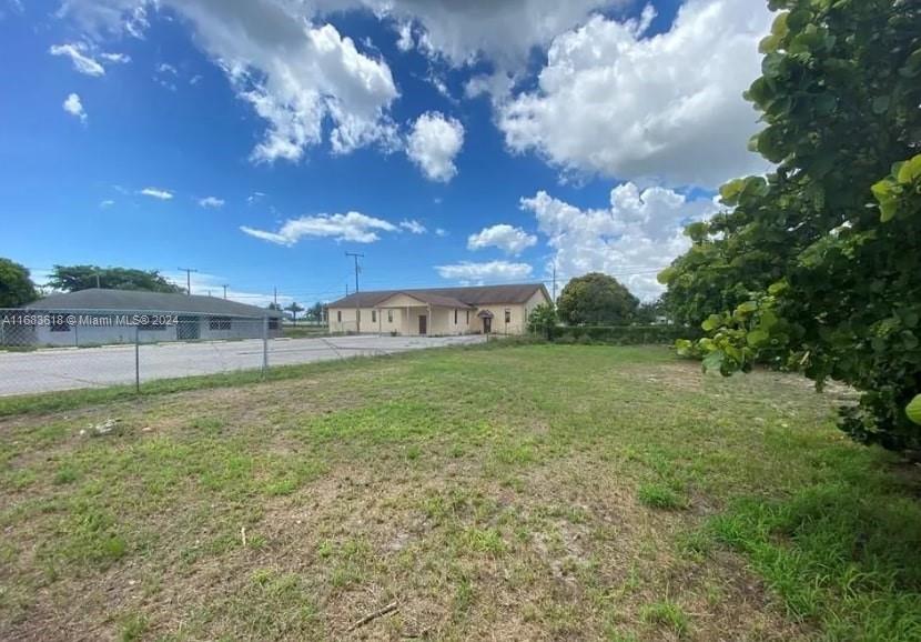 9 W Street Riviera Beach, FL 33404 - Photo 1 of 3 Gallery Image 1