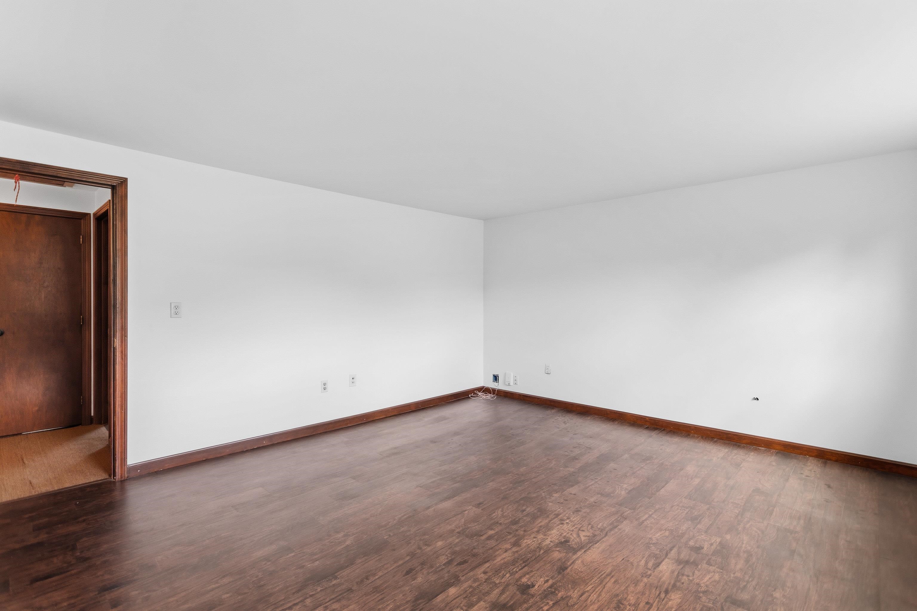 31 Juniper Road, Unit L & R Derry, NH 03038 - Photo 34 of 60 Gallery Image 34