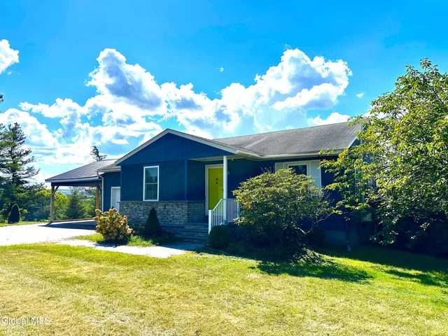 $299,000 | 228 Brower Road, Palatine Bridge, NY 13428