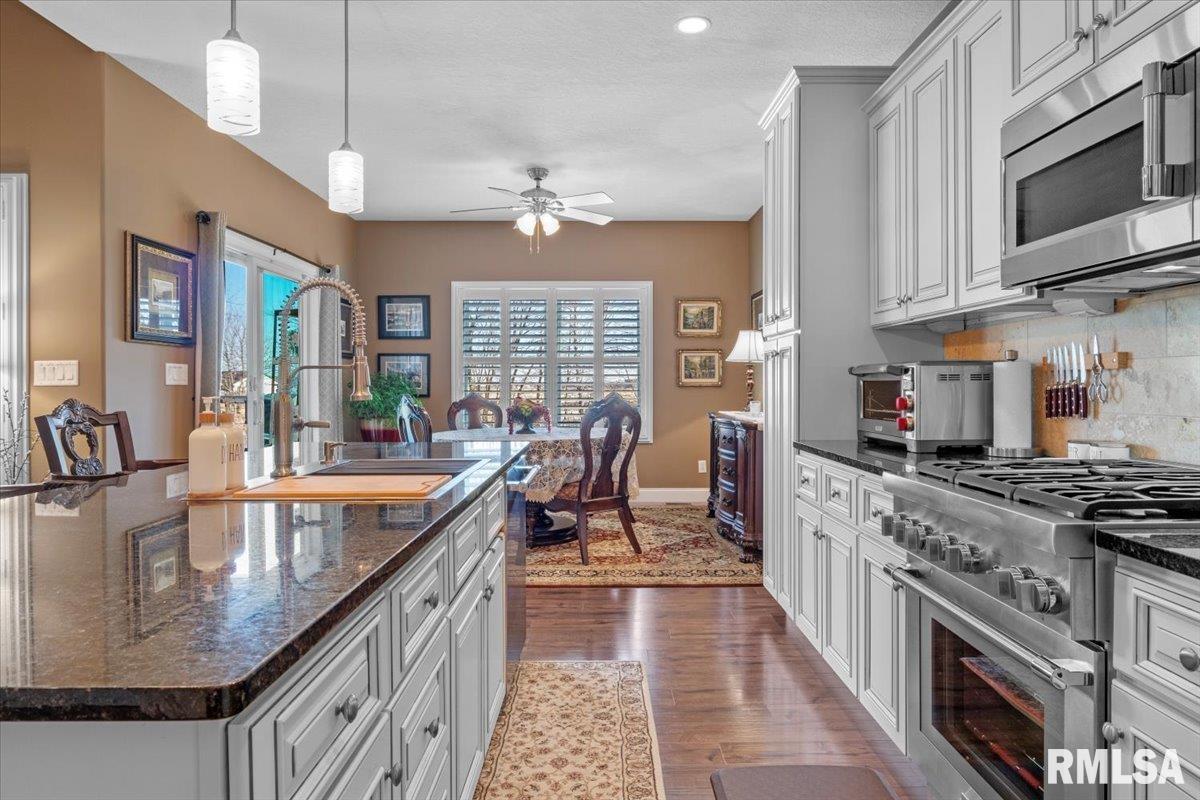 5532 Legacy Lane Springfield, IL 62711 - Photo 13 of 49 Gallery Image 13