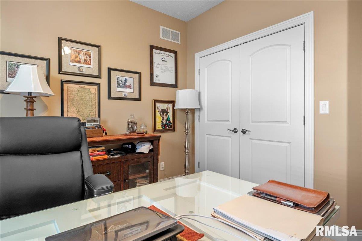 5532 Legacy Lane Springfield, IL 62711 - Photo 26 of 49 Gallery Image 26