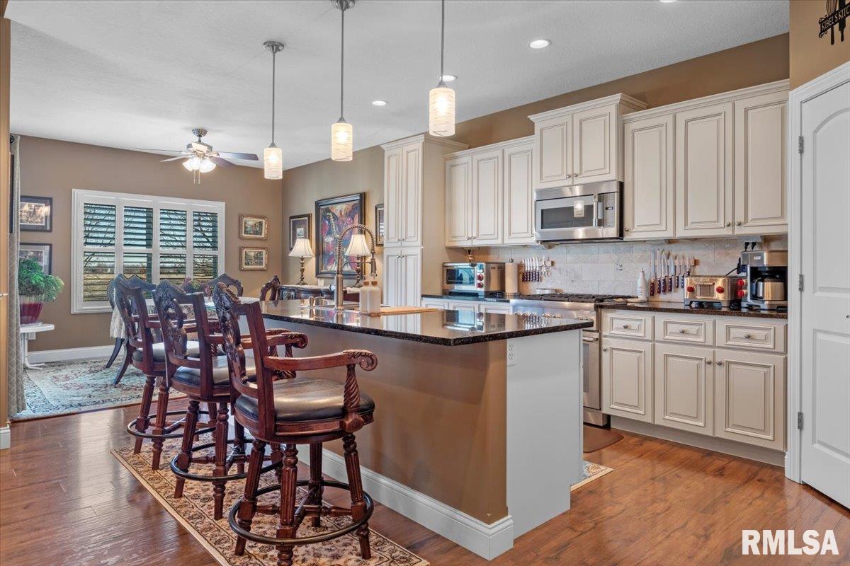 5532 Legacy Lane Springfield, IL 62711 - Photo 10 of 49 Gallery Image 10