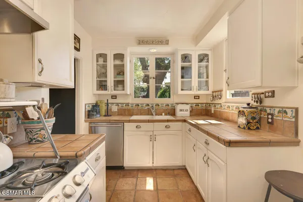 $2,350,000 | 1234 North Everett Street, Glendale, CA 91207