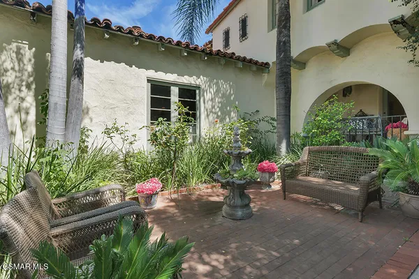 $2,350,000 | 1234 North Everett Street, Glendale, CA 91207