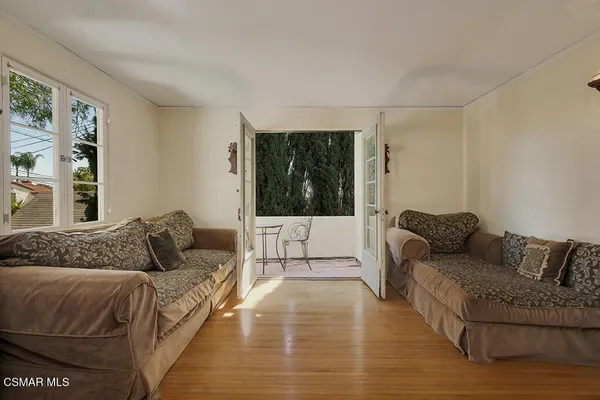 $2,350,000 | 1234 North Everett Street, Glendale, CA 91207