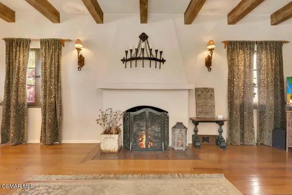 $2,350,000 | 1234 North Everett Street, Glendale, CA 91207