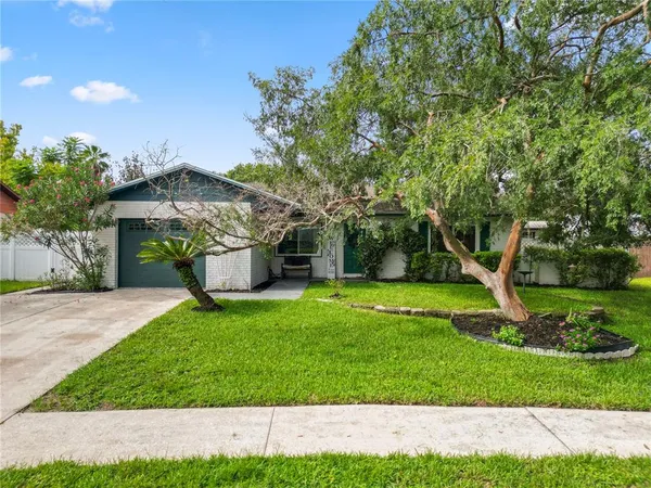 $325,000 | 4820 Presidential Street, Seffner, FL 33584
