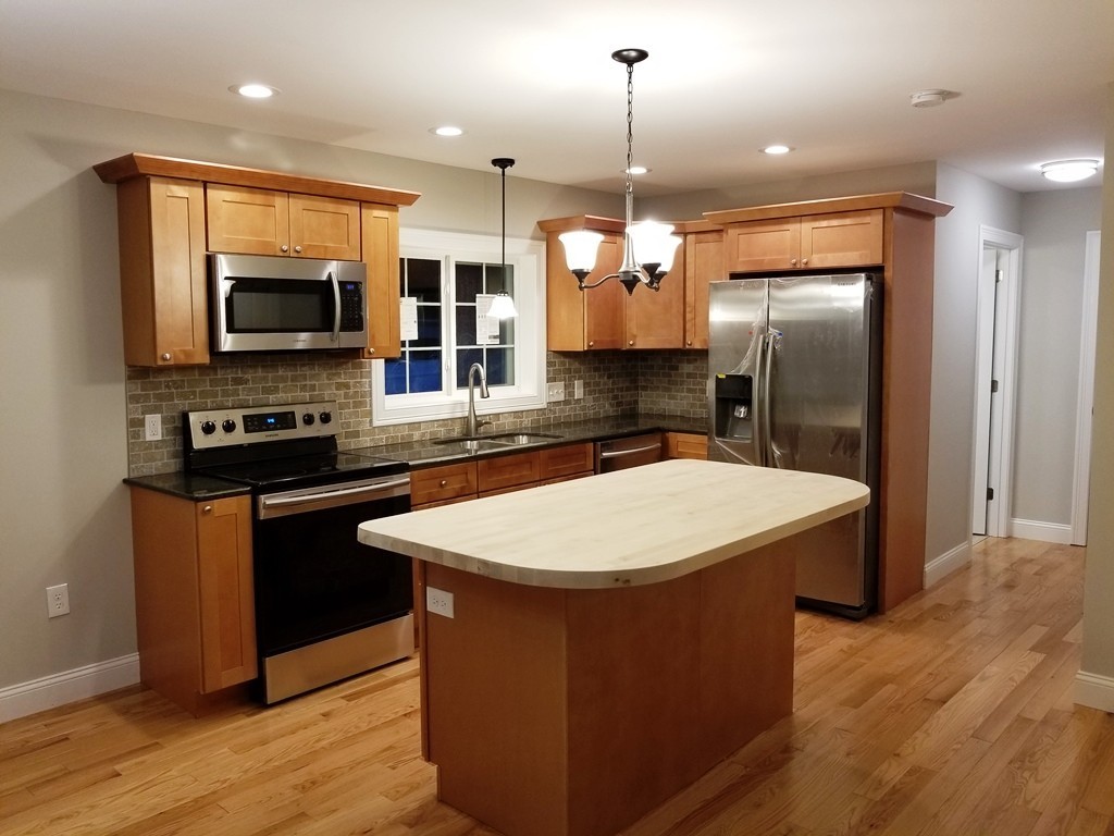15 Labelle Street West Springfield, MA 01089 - Photo 5 of 30 Gallery Image 5