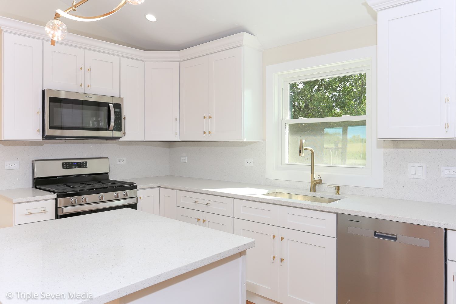 1432 North Cedar Road New Lenox, IL 60451 - Photo 17 of 39 Gallery Image 17