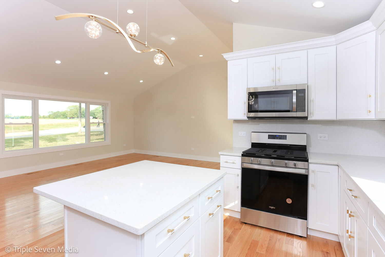 1432 North Cedar Road New Lenox, IL 60451 - Photo 18 of 39 Gallery Image 18
