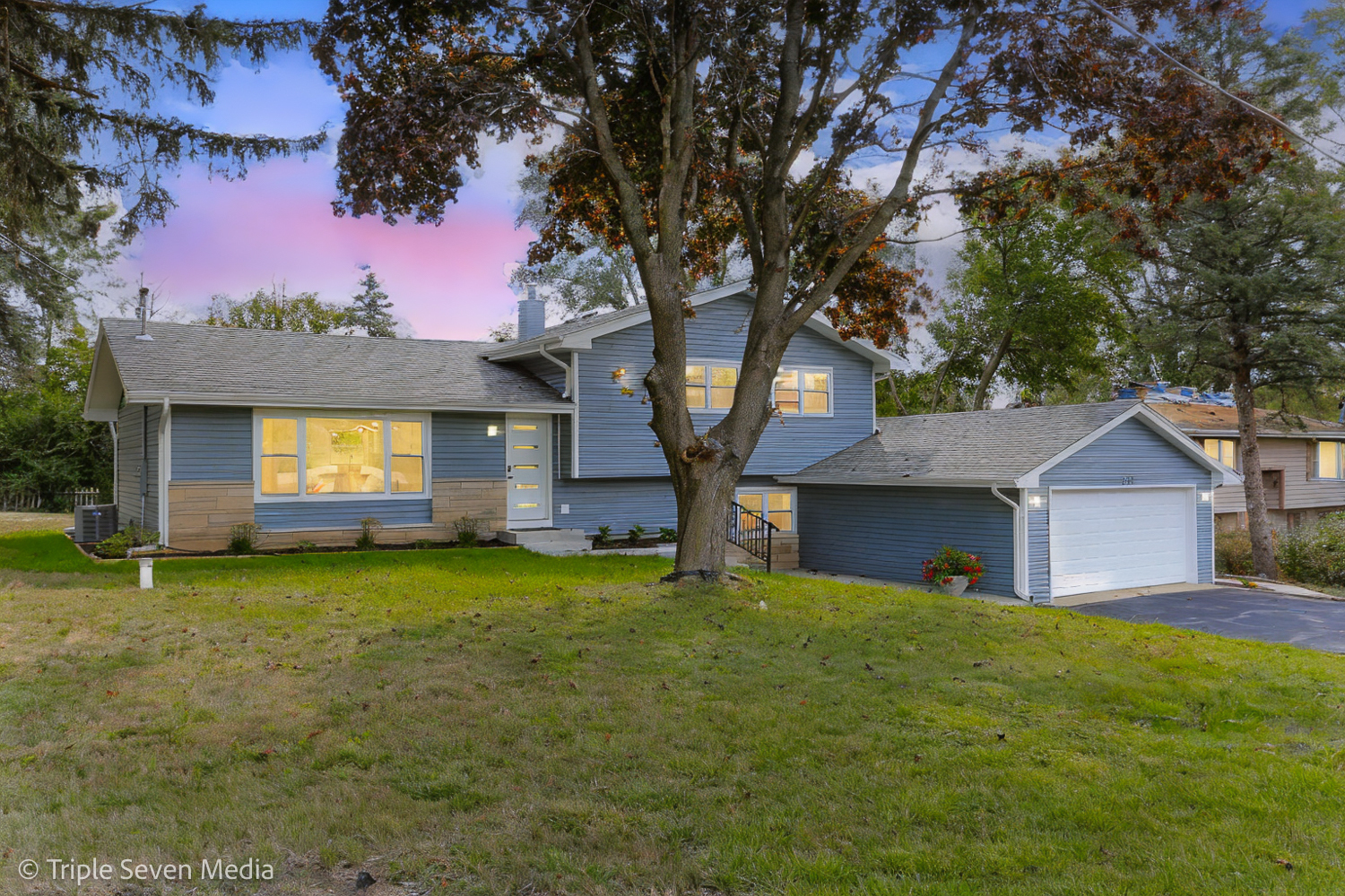 1432 North Cedar Road New Lenox, IL 60451 - Photo 2 of 39 Gallery Image 2