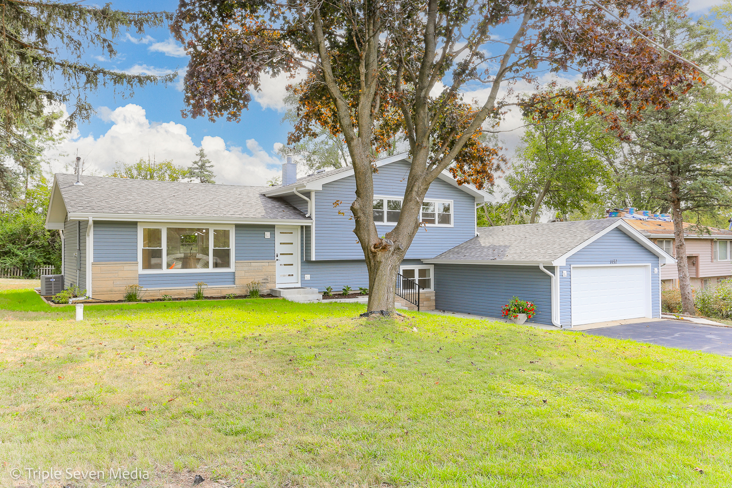 1432 North Cedar Road New Lenox, IL 60451 - Photo 3 of 39 Gallery Image 3