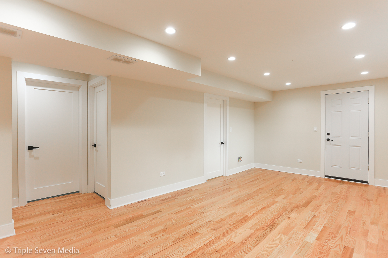 1432 North Cedar Road New Lenox, IL 60451 - Photo 33 of 39 Gallery Image 33