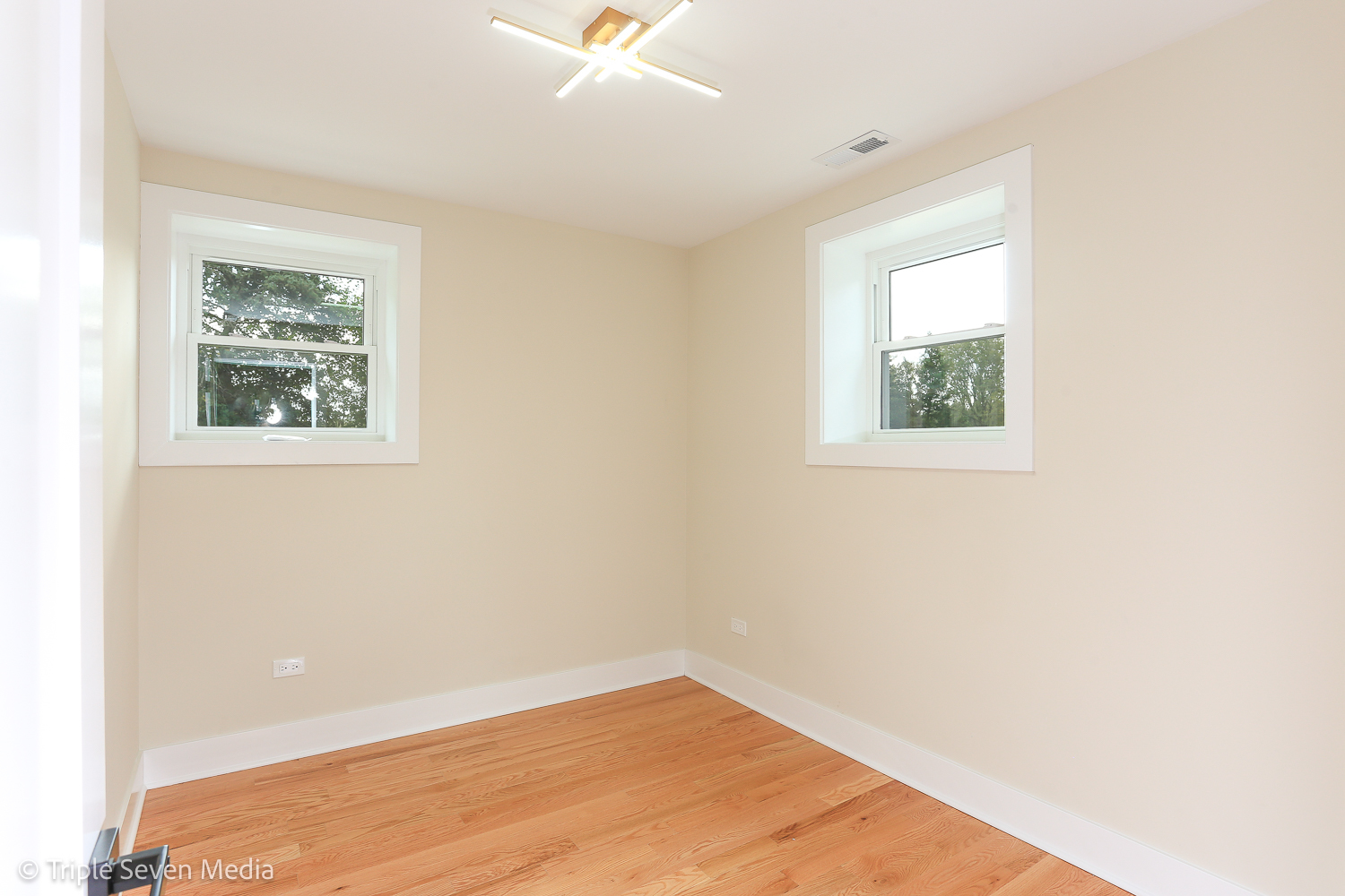 1432 North Cedar Road New Lenox, IL 60451 - Photo 36 of 39 Gallery Image 36