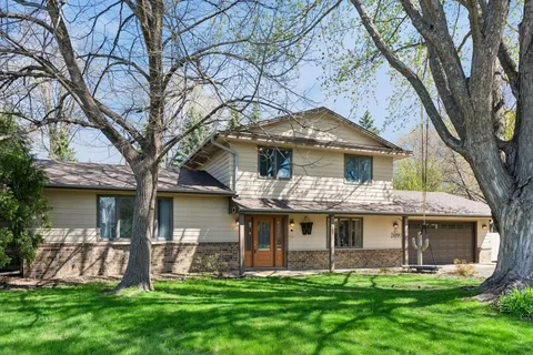 $520,000 | 3970 Yorktown Lane North, Plymouth, MN 55441