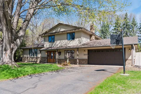 $520,000 | 3970 Yorktown Lane North, Plymouth, MN 55441