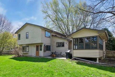 $520,000 | 3970 Yorktown Lane North, Plymouth, MN 55441