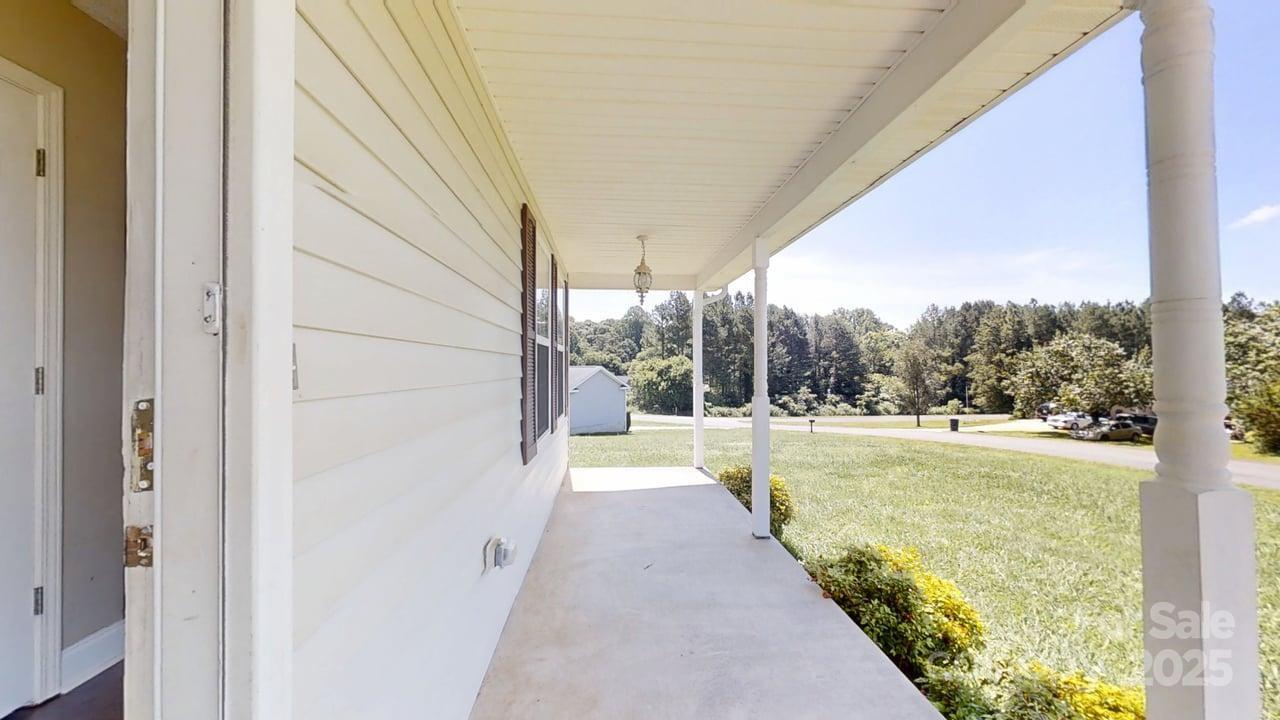 2377 Mintew Circle Lincolnton, NC 28092 - Photo 2 of 20