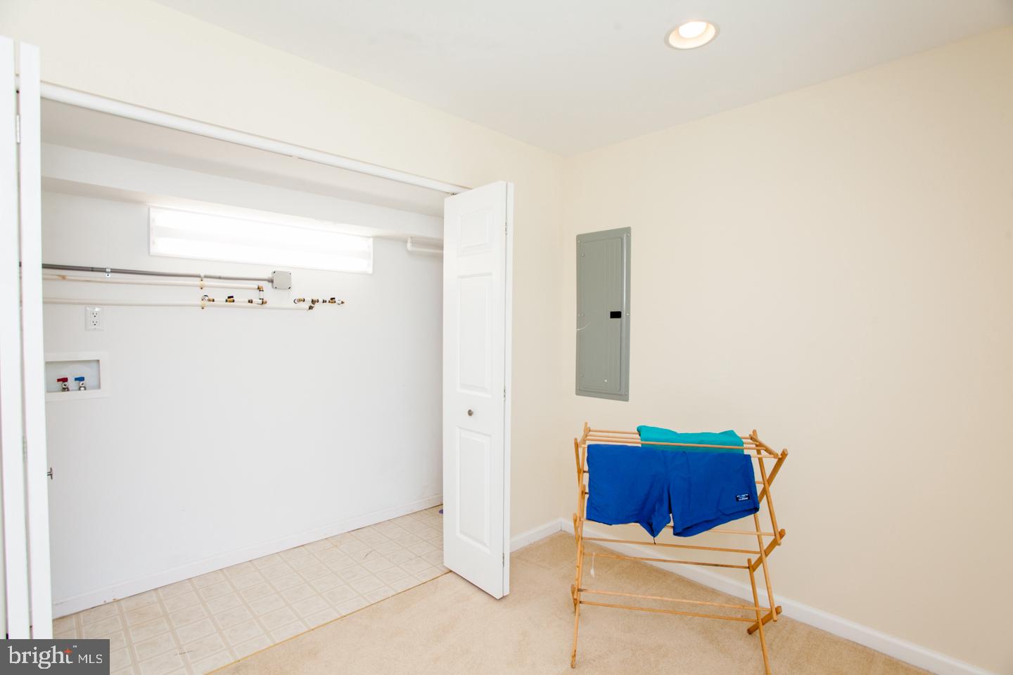6 Walters Lane Pipersville, PA 18947 - Photo 17 of 33 Flexible Laundry/Mudroom/Utility Room Space