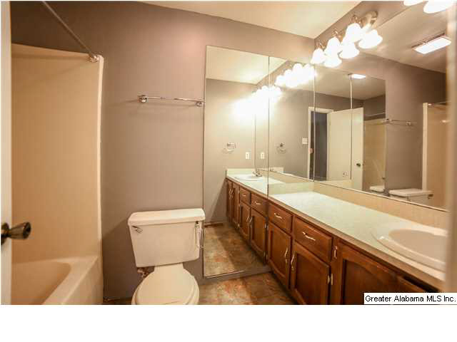 138 Keller Road Southeast Bessemer, AL 35022 - Photo 16 of 29