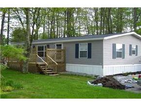 19 Cornwall Street Exeter, NH 03833 - Photo 3 of 5 Gallery Image 3