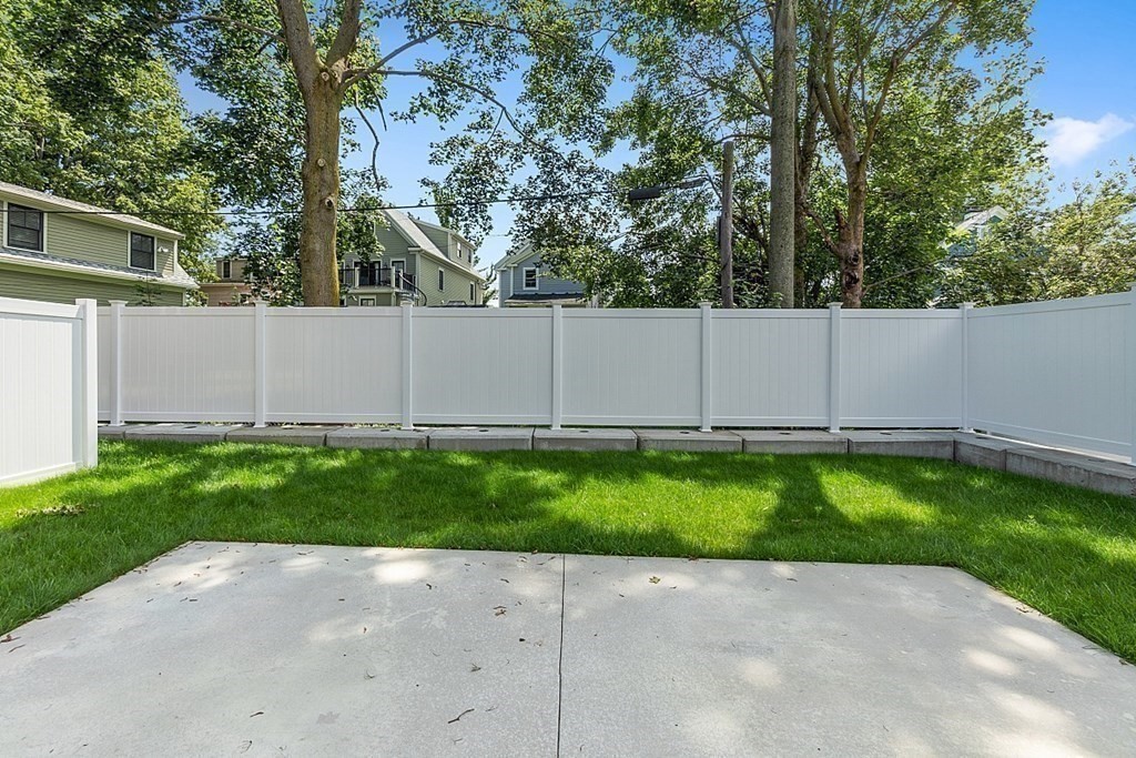 24 Church Street, Unit 1 Wakefield, MA 01880 - Photo 28 of 32