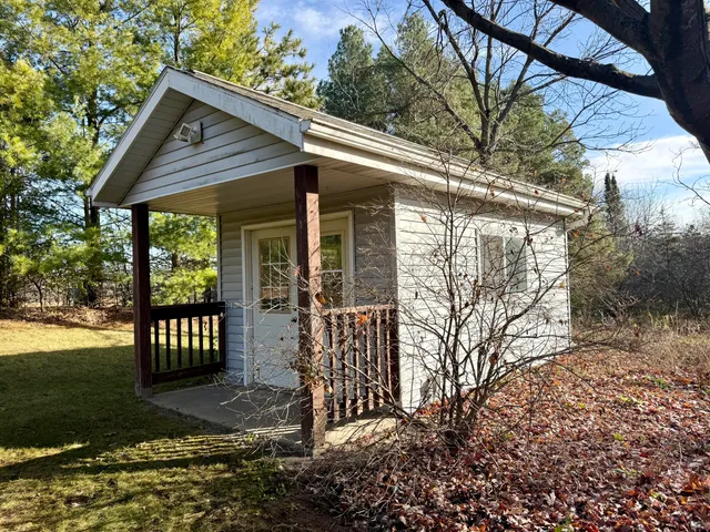 $699,900 | 546 Herford Drive, Wales, WI 53183