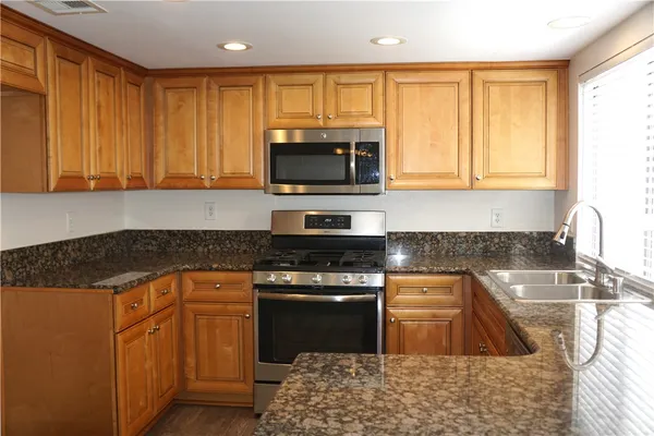 $2,700 | 2061 West Redlands Boulevard, Redlands, CA 92373