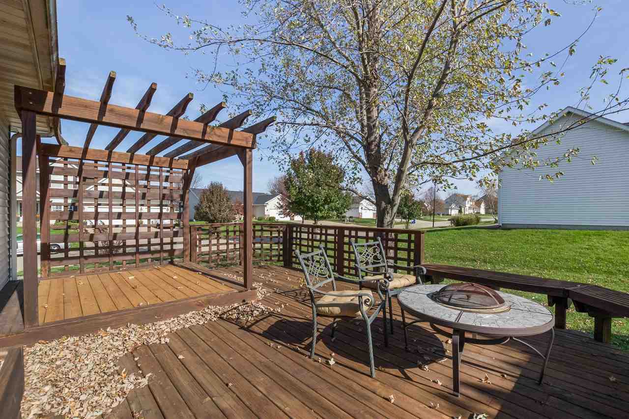975 Wolf Ridge Road Hiawatha, IA 52233 - Photo 22 of 25 Gallery Image 22