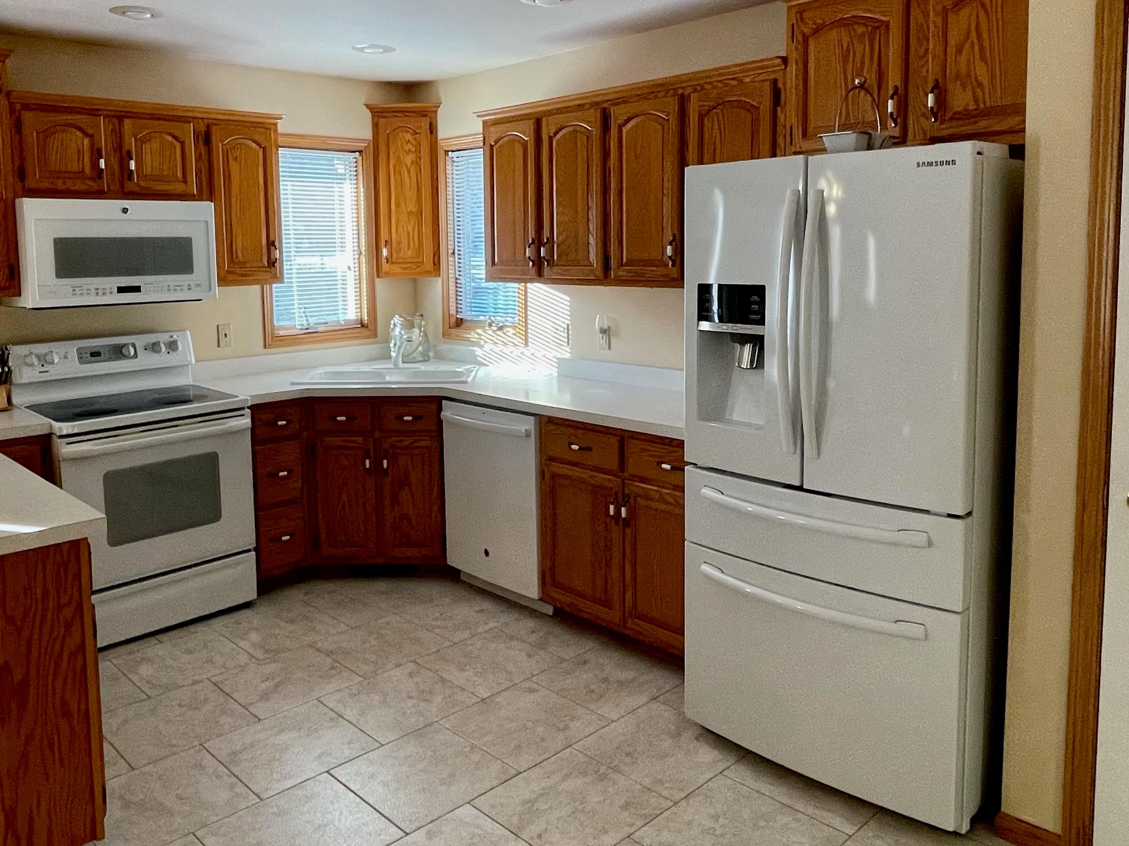 2255 Yorktown Road Dubuque, IA 52002 - Photo 22 of 42 Gallery Image 22