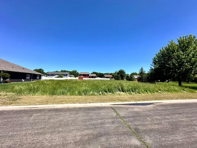 $29,900 | 704 Andrew Street, Marshall, MN 56258