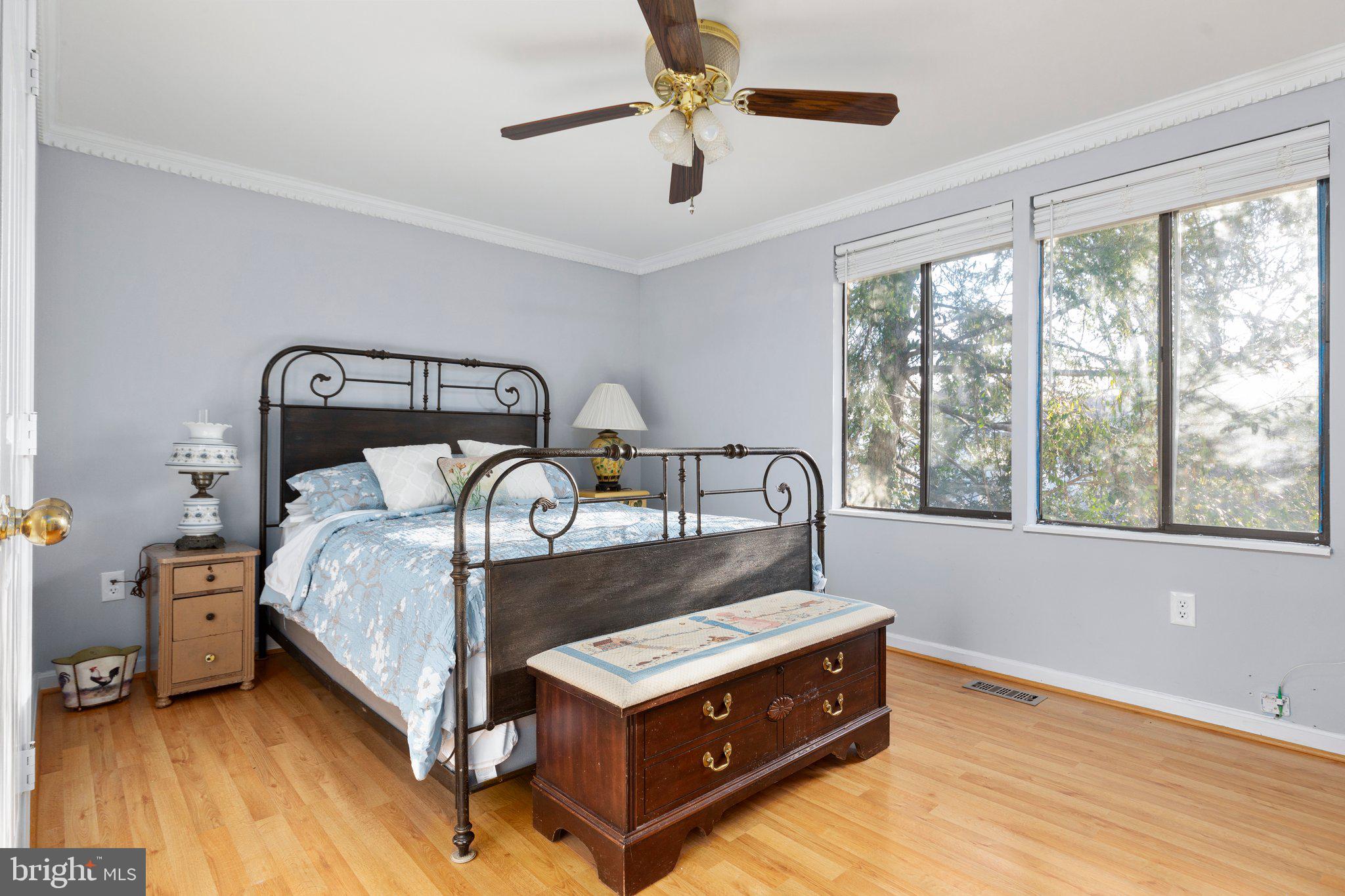 112 North Harrison Road Sterling, VA 20164 - Photo 10 of 26 Large primary bedroom with loads of natural light