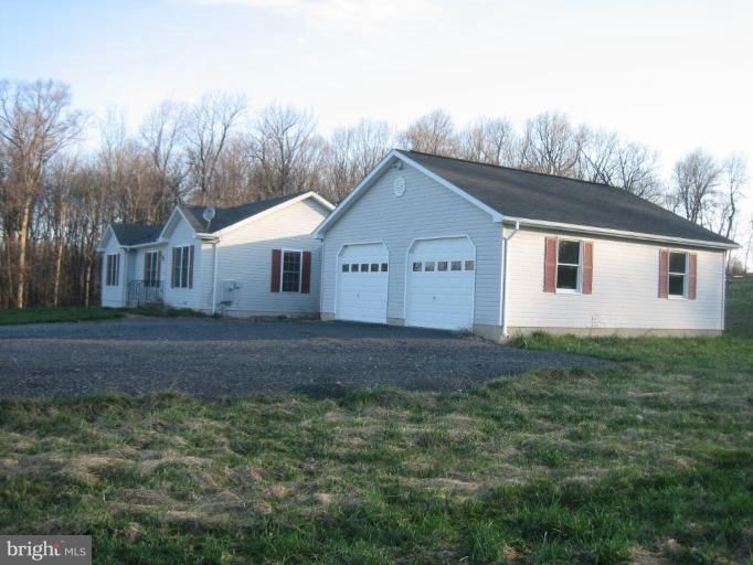 11515 Handboard Road Union Bridge, MD 21791 - Photo 3 of 14 Garage 1