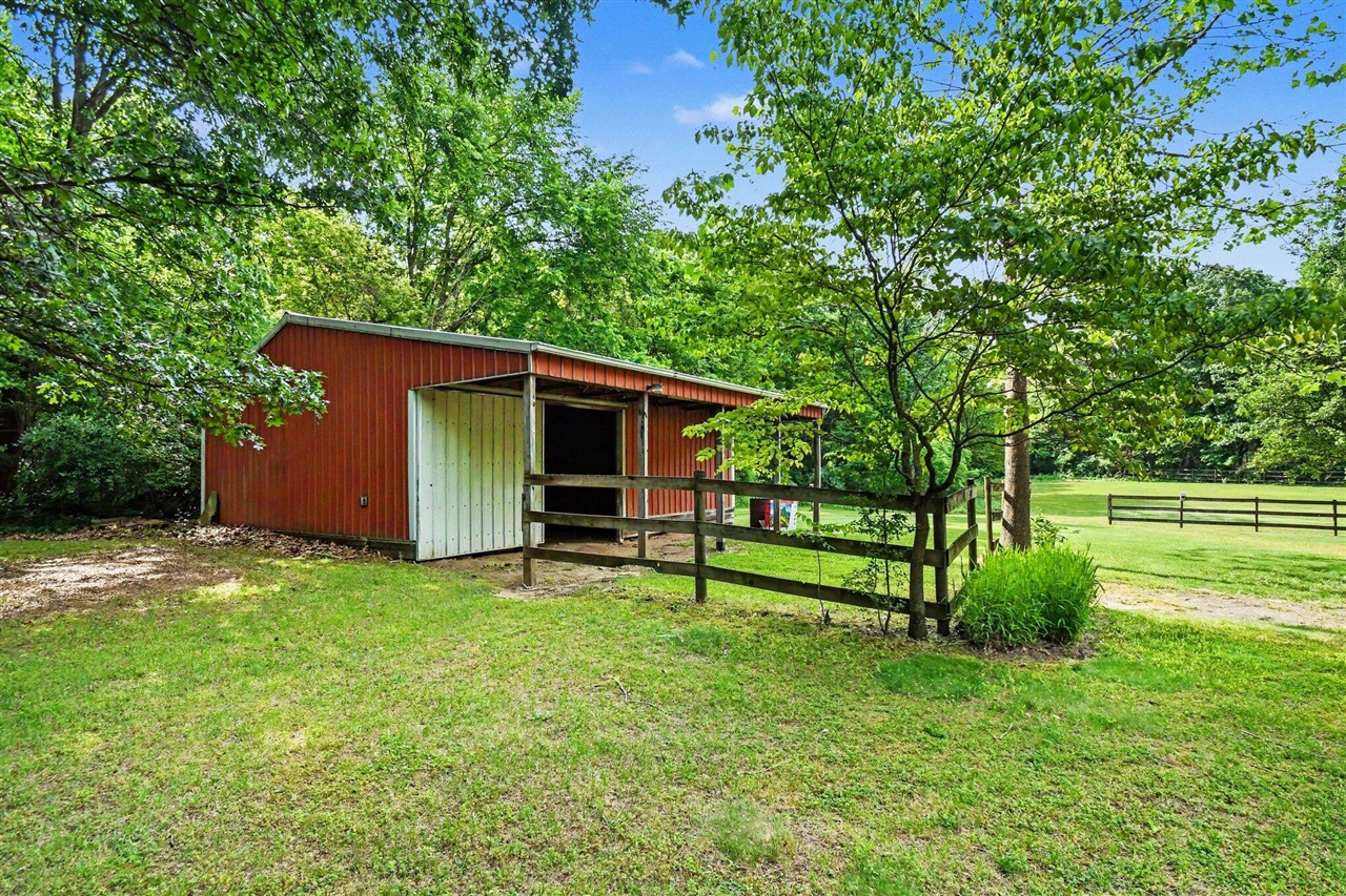 69513 Leet Road Niles, MI 49120 - Photo 23 of 28 Gallery Image 23
