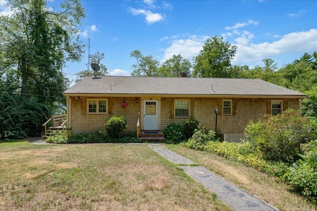 10 Ridge Road Halifax, MA 02338 - Photo 1 of 25 Gallery Image 1