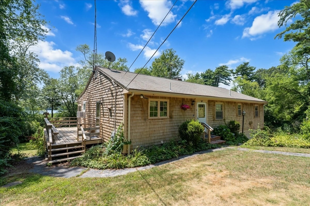 10 Ridge Road Halifax, MA 02338 - Photo 4 of 25 Gallery Image 4