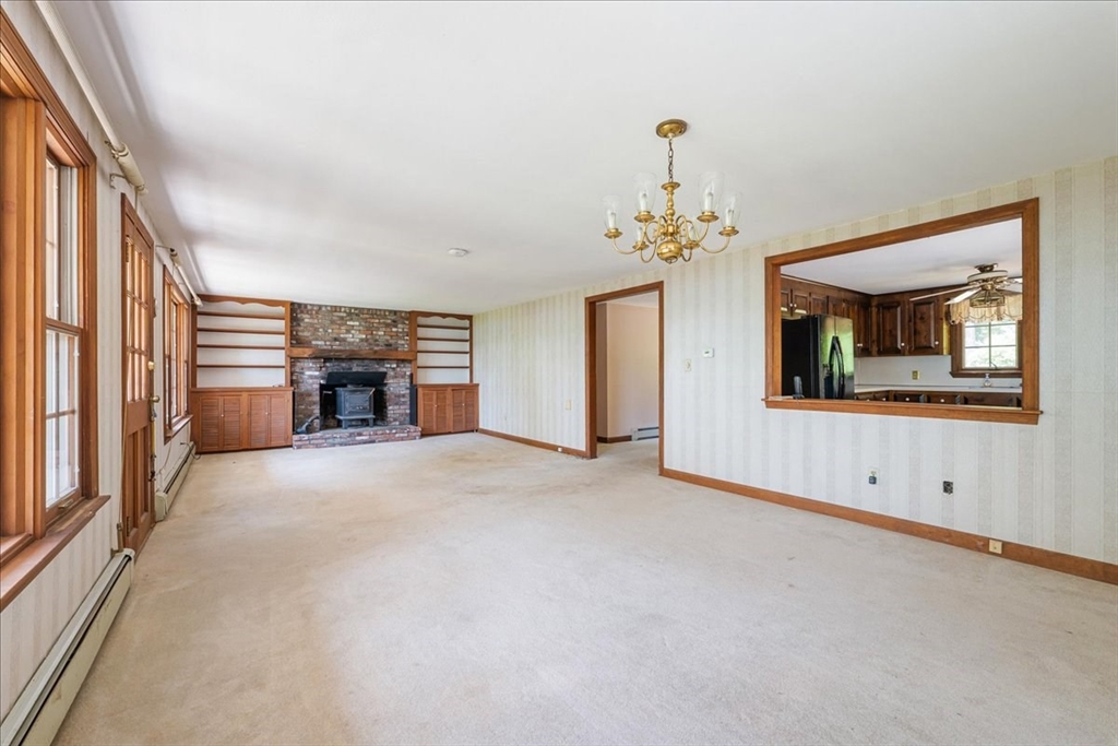 10 Ridge Road Halifax, MA 02338 - Photo 6 of 25 Gallery Image 6