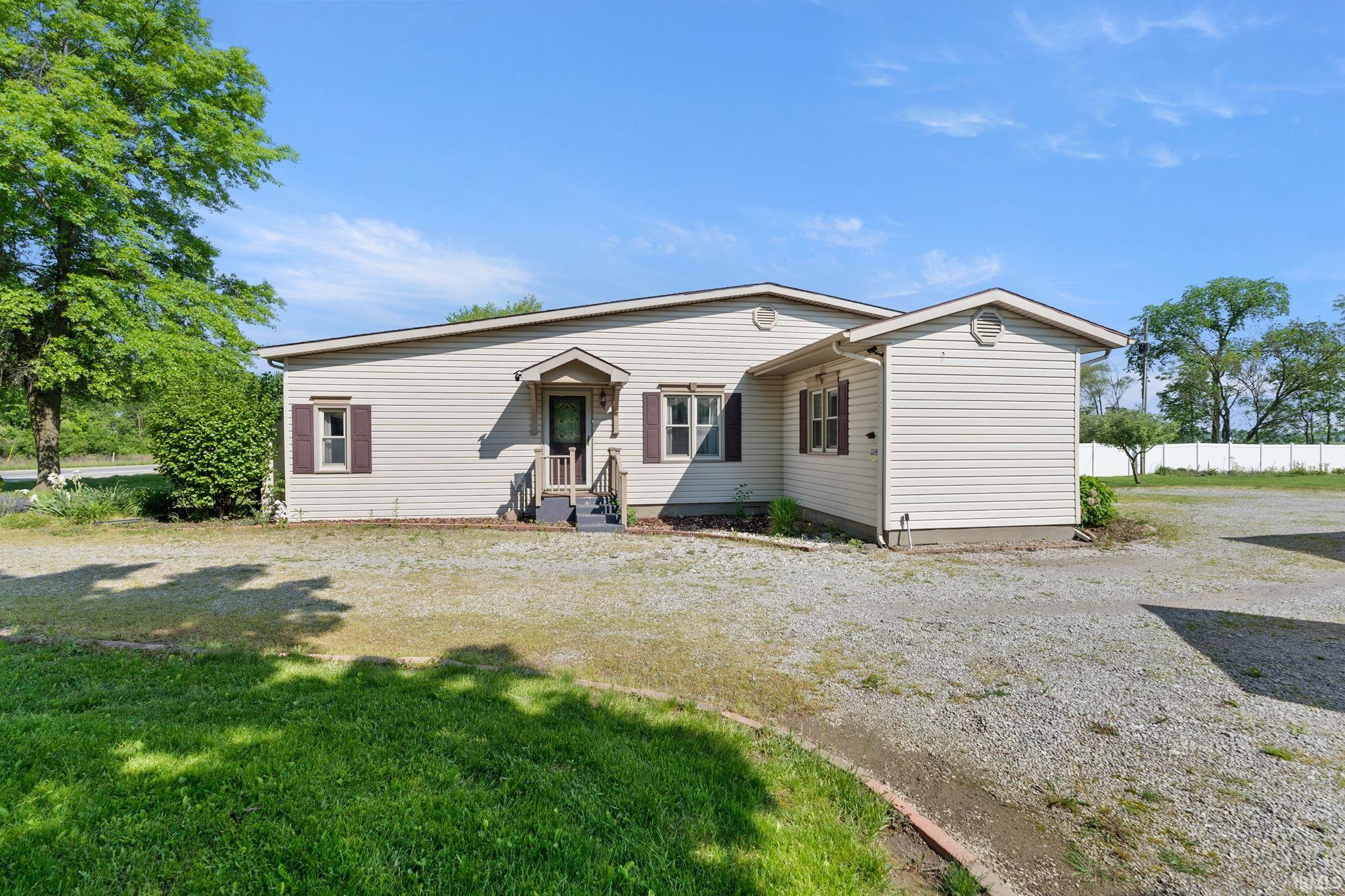 5920 Goshen Road Fort Wayne, IN 46818 - Photo 4 of 35