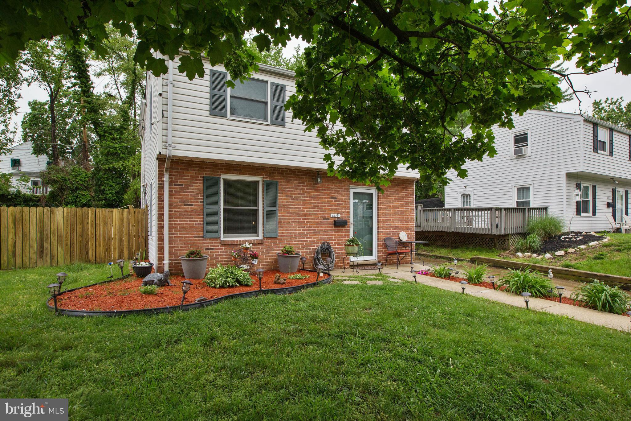 1219-7 Seven Oaks Road Baltimore, MD 21227 - Photo 3 of 26 Exterior (Front)