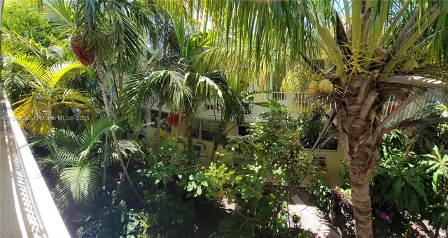 $1,700 | 655 Meridian Avenue, Unit 8, Miami Beach, FL 33139