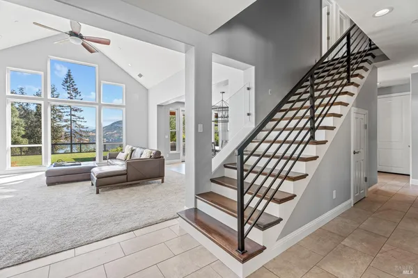 $1,295,000 | 4561 Lake Ridge Road, Ukiah, CA 95482