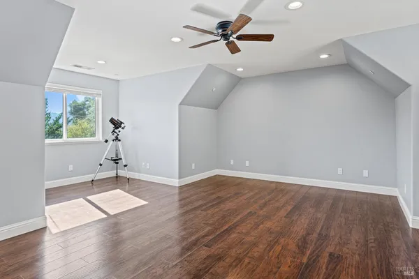 $1,295,000 | 4561 Lake Ridge Road, Ukiah, CA 95482