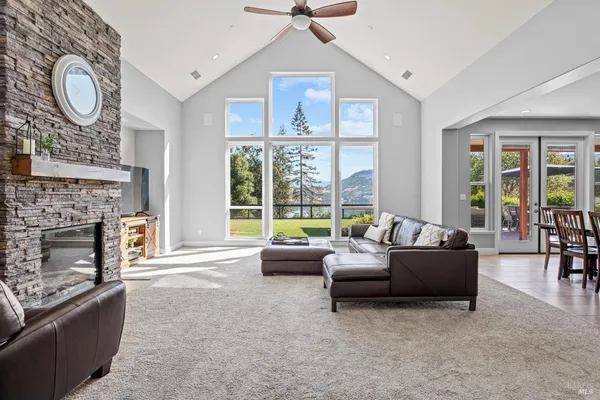 $1,295,000 | 4561 Lake Ridge Road, Ukiah, CA 95482