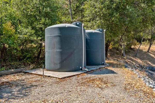 $1,295,000 | 4561 Lake Ridge Road, Ukiah, CA 95482