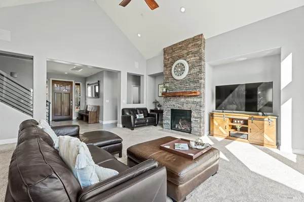 $1,295,000 | 4561 Lake Ridge Road, Ukiah, CA 95482