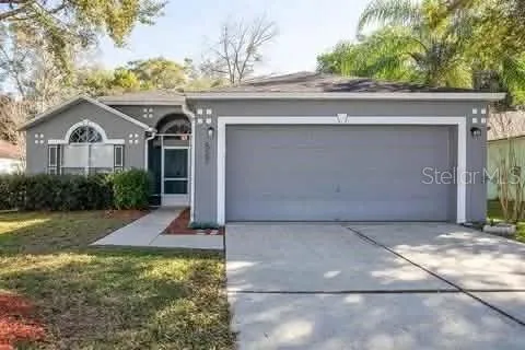 $415,000 | 527 Dominish Estates Drive, Apopka, FL 32712