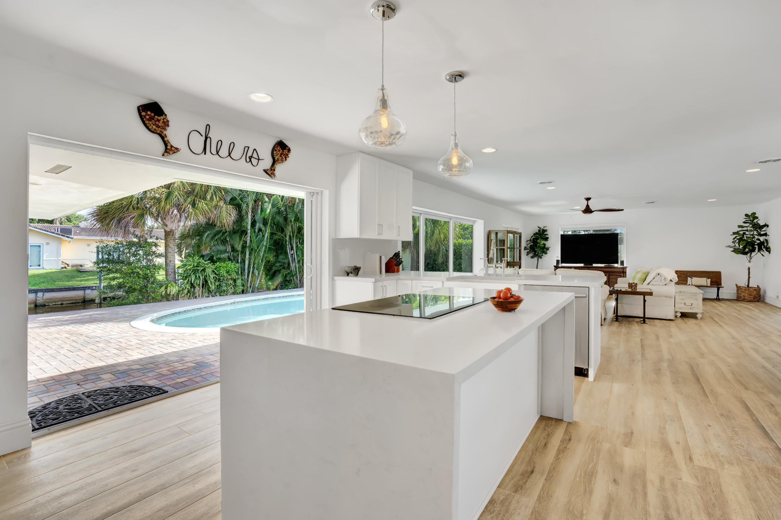 Kitchen - Canal & Pool view
