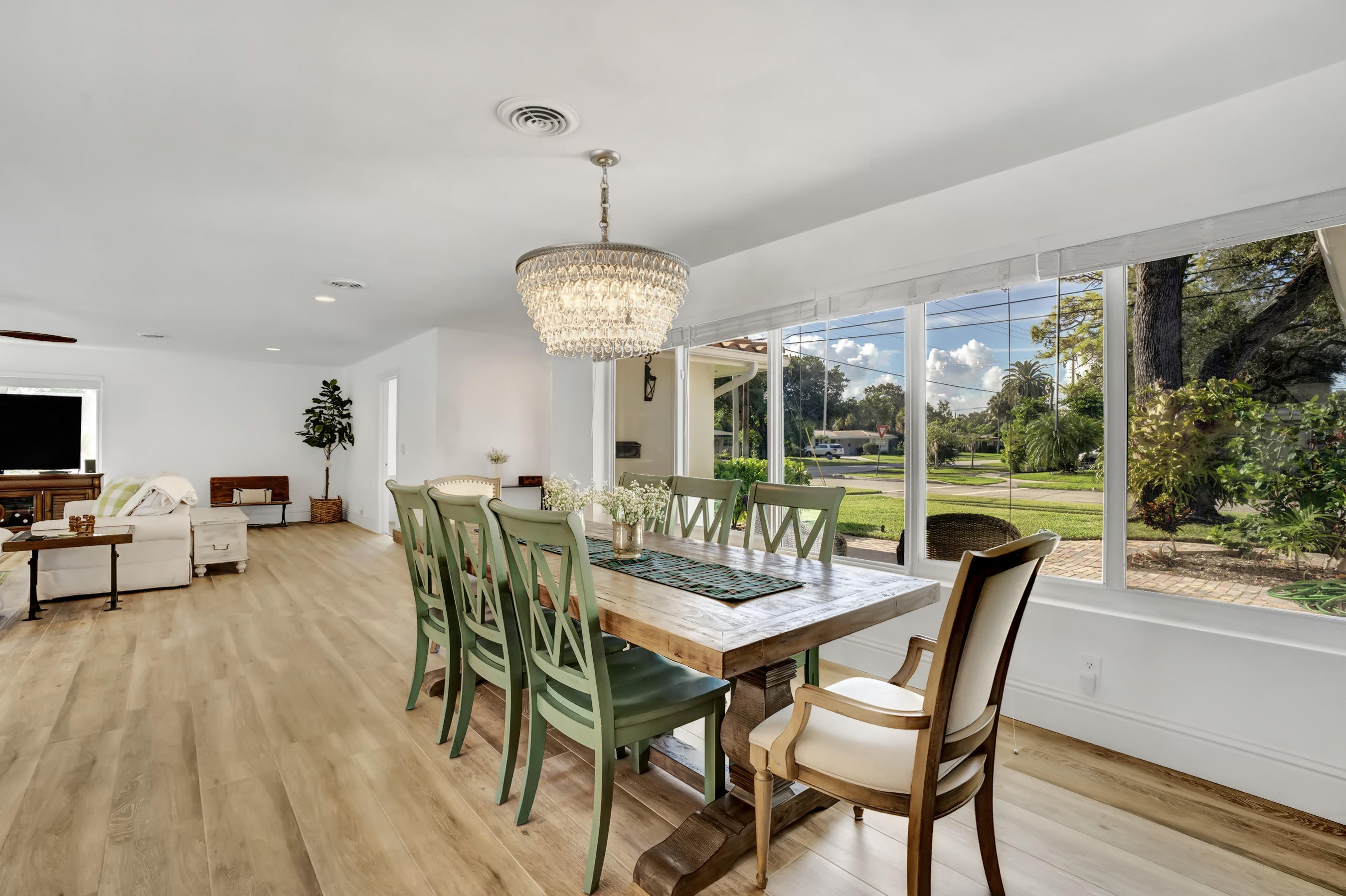 701 West Royal Palm Road Boca Raton, FL 33486 - Photo 19 of 28 Dining area