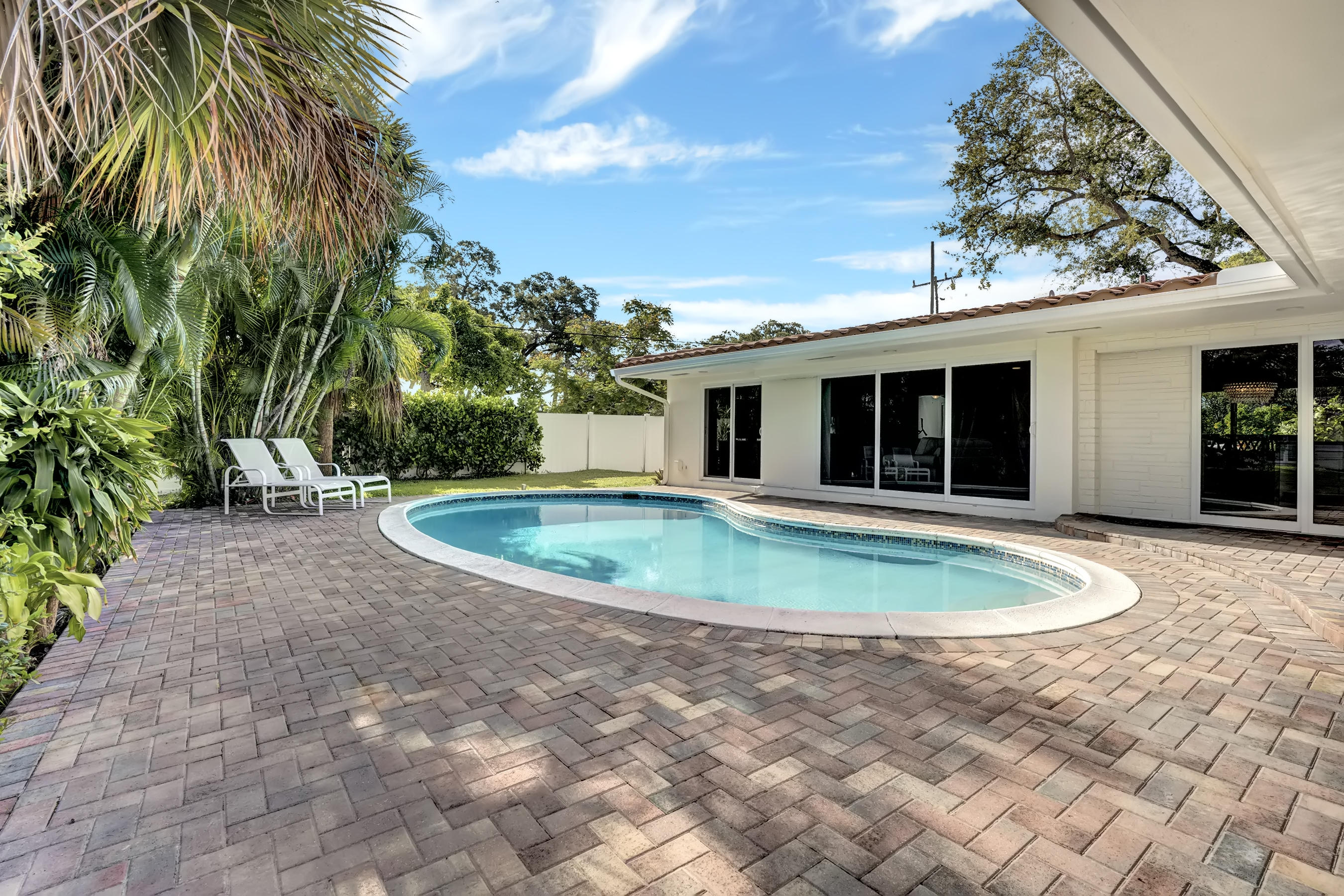 701 West Royal Palm Road Boca Raton, FL 33486 - Photo 26 of 28 Pool