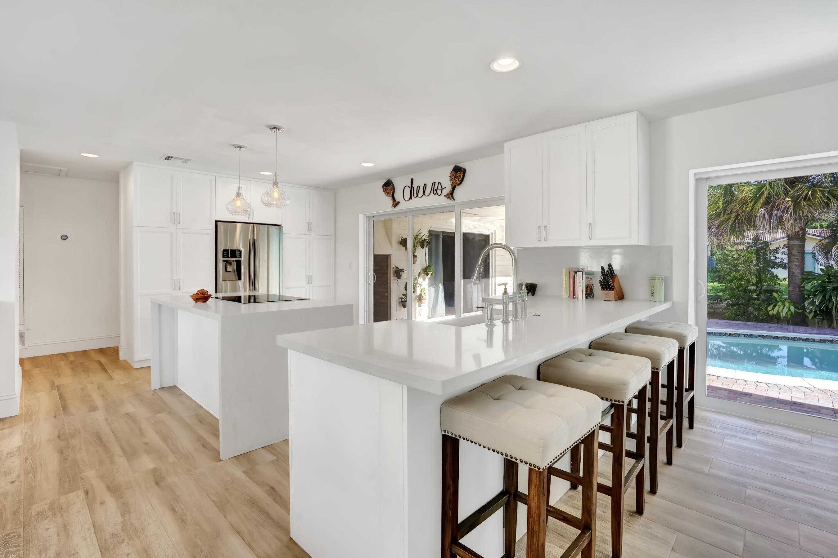 701 West Royal Palm Road Boca Raton, FL 33486 - Photo 4 of 28 Kitchen Island